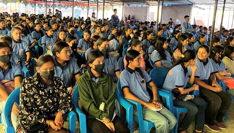 शान्ति नमुनामा कक्षा ११ का विद्यार्थीलाई अभिमुखिकरण